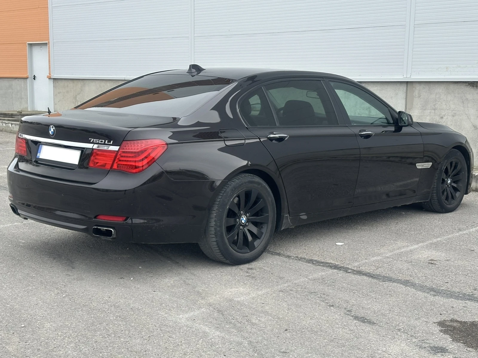 BMW 750 F02 4.4 408 hp, снимка 6 - Автомобили и джипове - 54609056