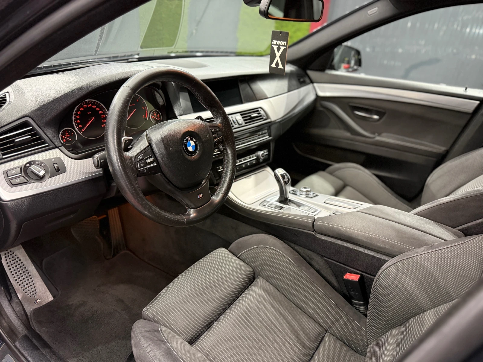 BMW 525 218hp M-PACK, снимка 5 - Автомобили и джипове - 54925182