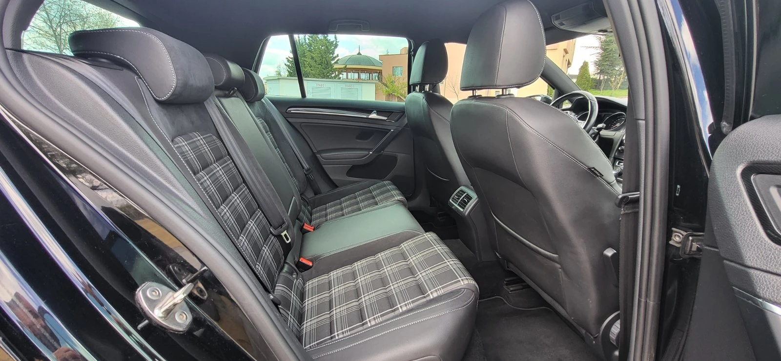 VW Golf  7 GTD, снимка 9 - Автомобили и джипове - 54929553