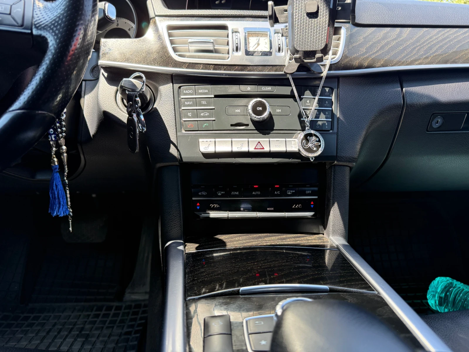 Mercedes-Benz E 220 E 220 BlueTEC 9G-Tronic Facelift Full LED , снимка 12 - Автомобили и джипове - 55162219