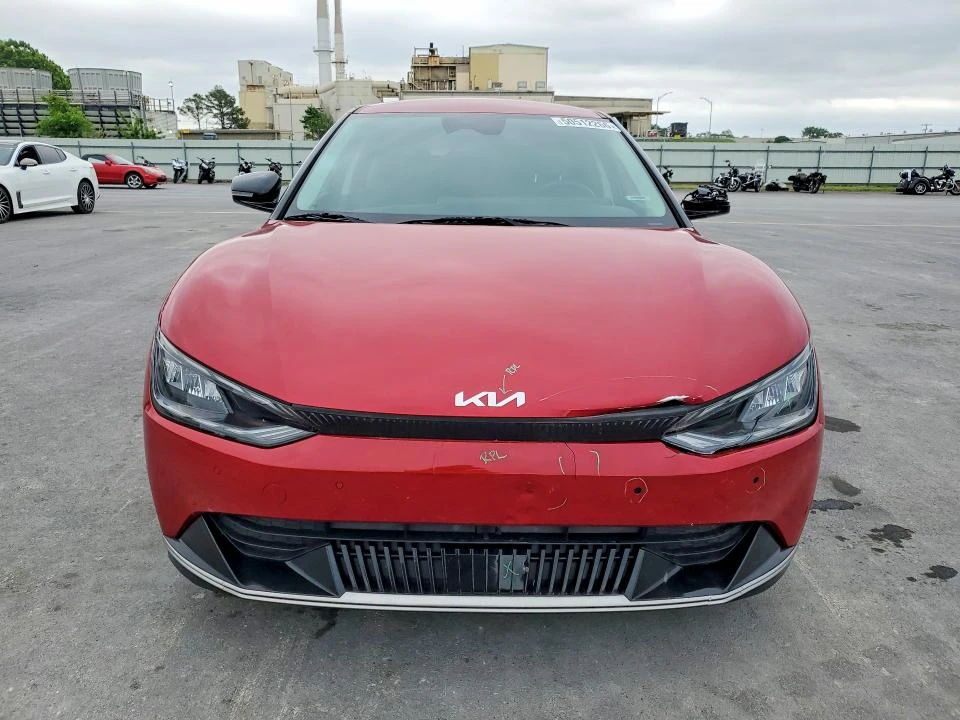 Kia EV6 2022 KIA EV6 WIND, снимка 2 - Автомобили и джипове - 55362829