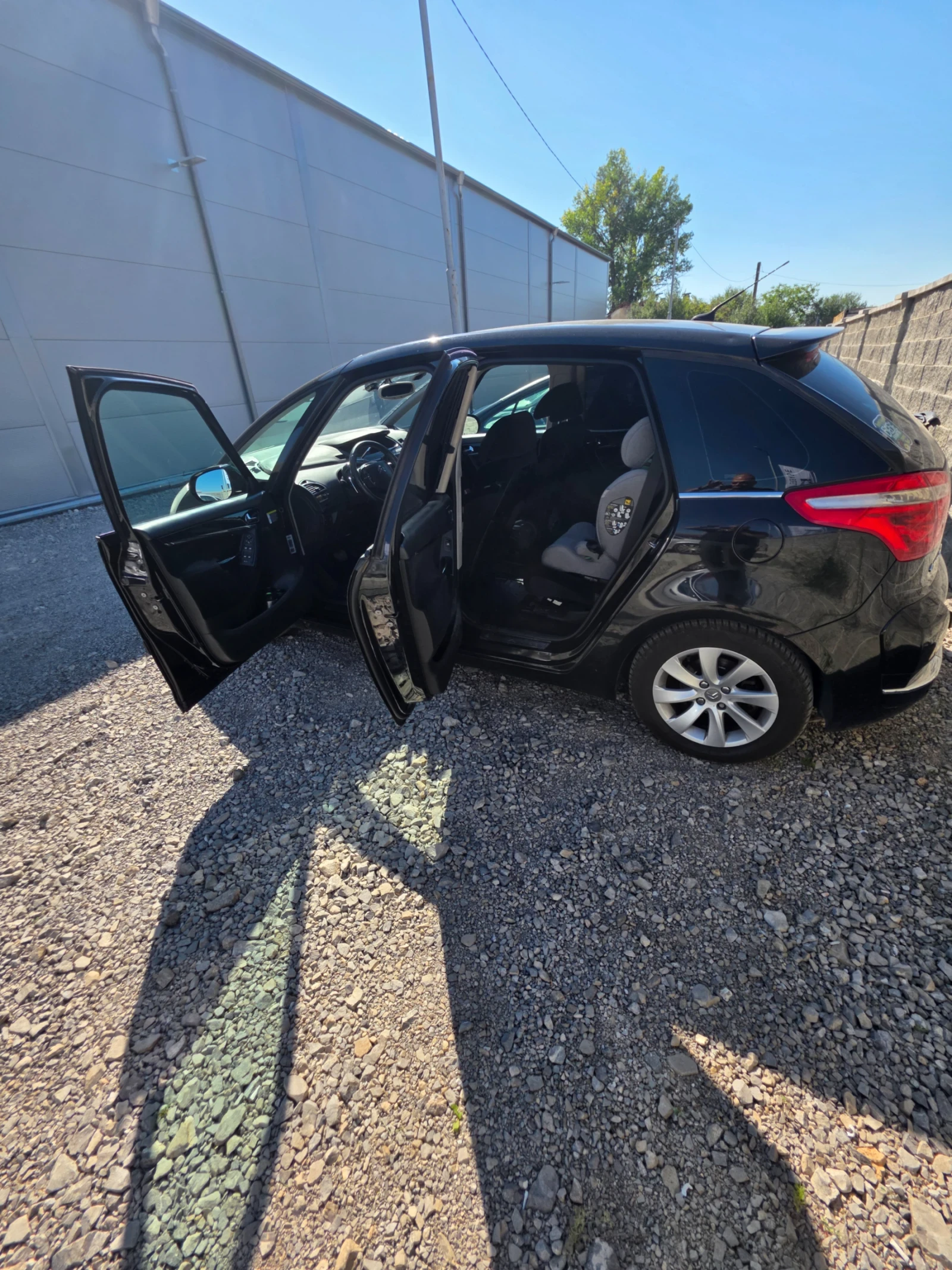 Citroen C4 Picasso, снимка 4 - Автомобили и джипове - 55535561
