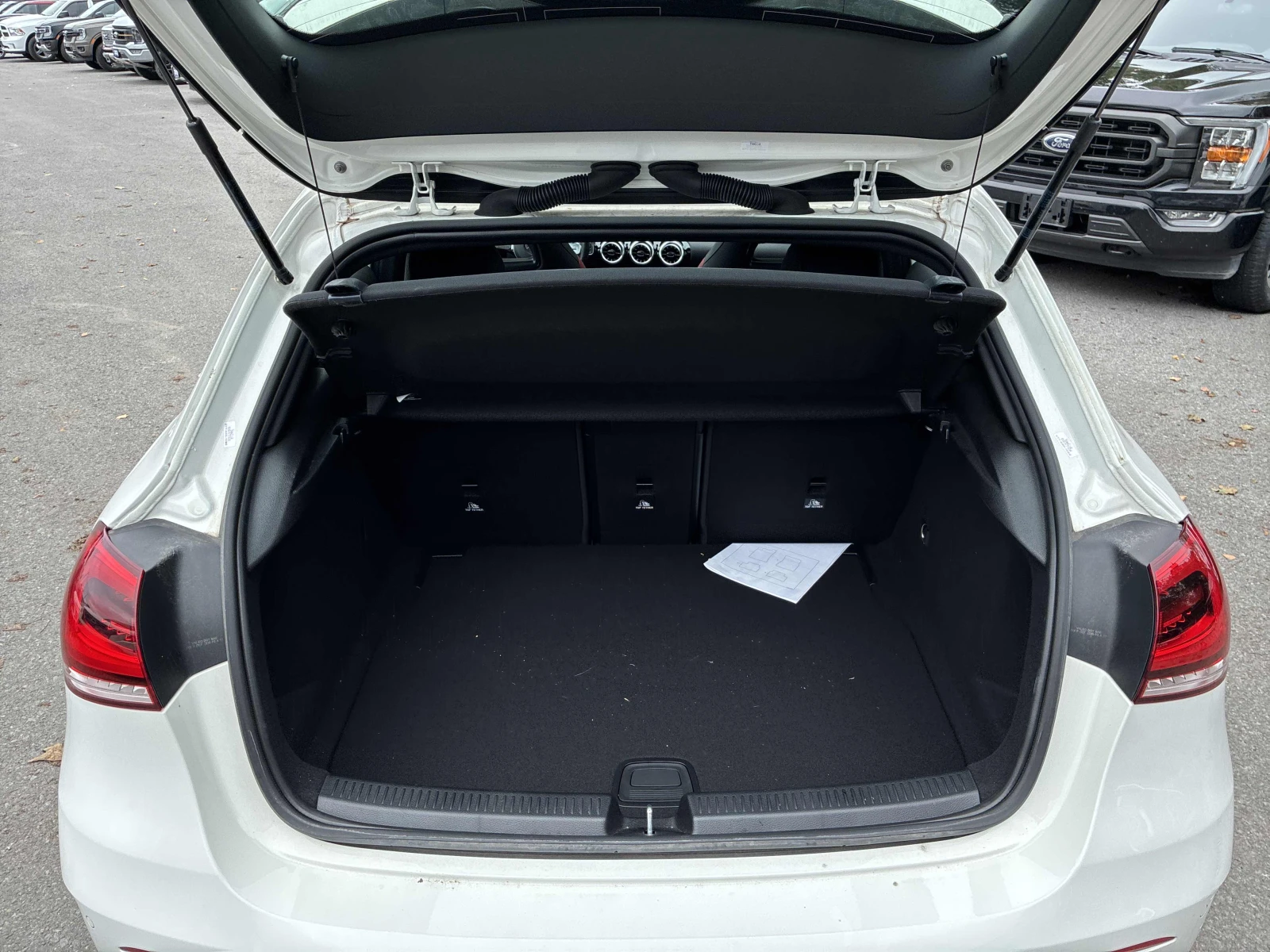 Mercedes-Benz A 250 АВТОКРЕДИТ, снимка 12 - Автомобили и джипове - 55937731