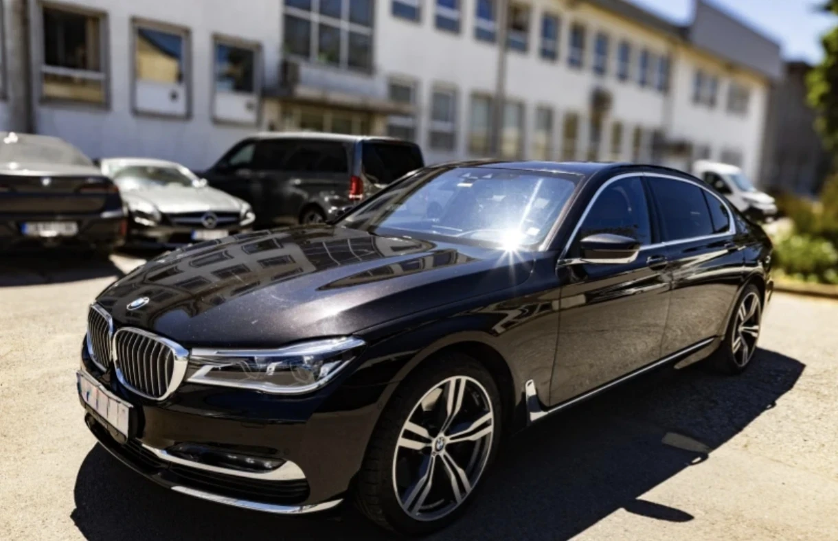 BMW 760 L, снимка 2 - Автомобили и джипове - 56262116