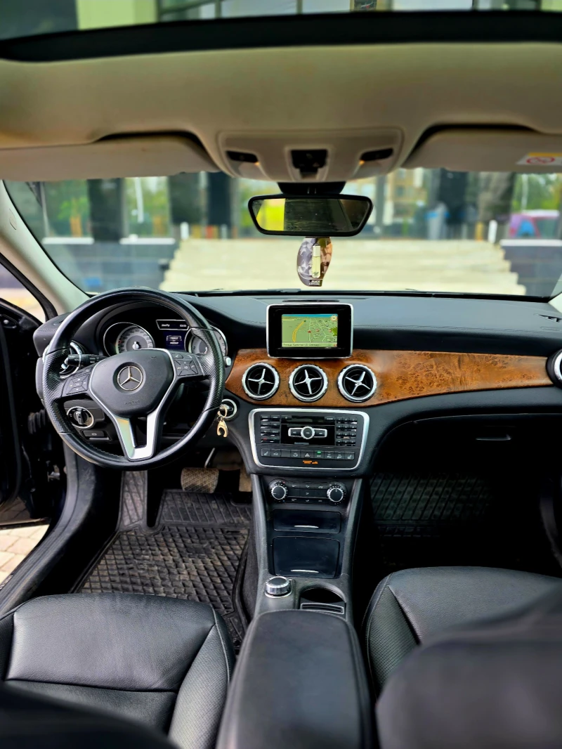 Mercedes-Benz GLA 220, снимка 14 - Автомобили и джипове - 52731669