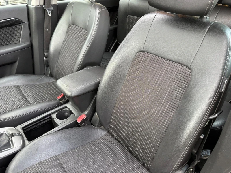 Chevrolet Captiva 2.4, снимка 6 - Автомобили и джипове - 52787474