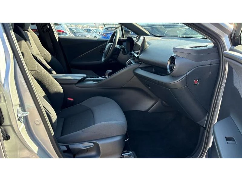 Toyota C-HR 2.0PHEV SELECTION, снимка 6 - Автомобили и джипове - 56160204