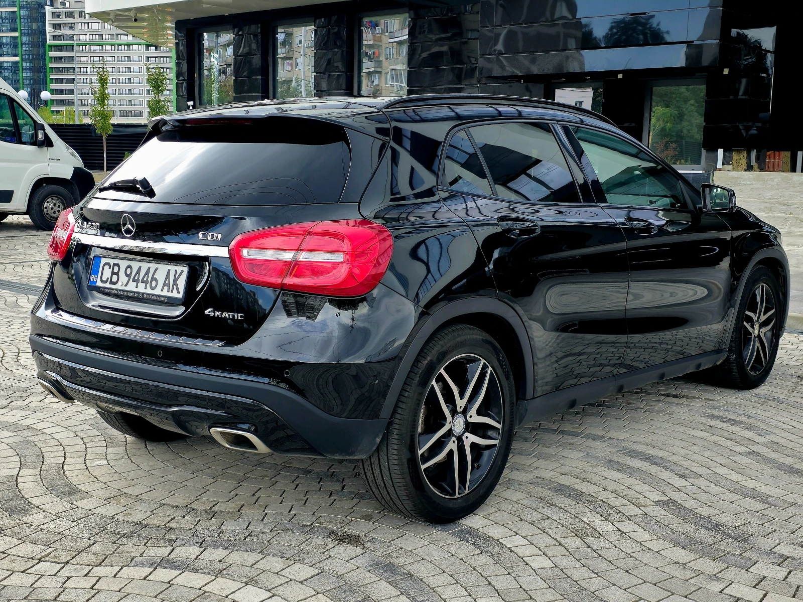 Mercedes-Benz GLA 220  - изображение 6