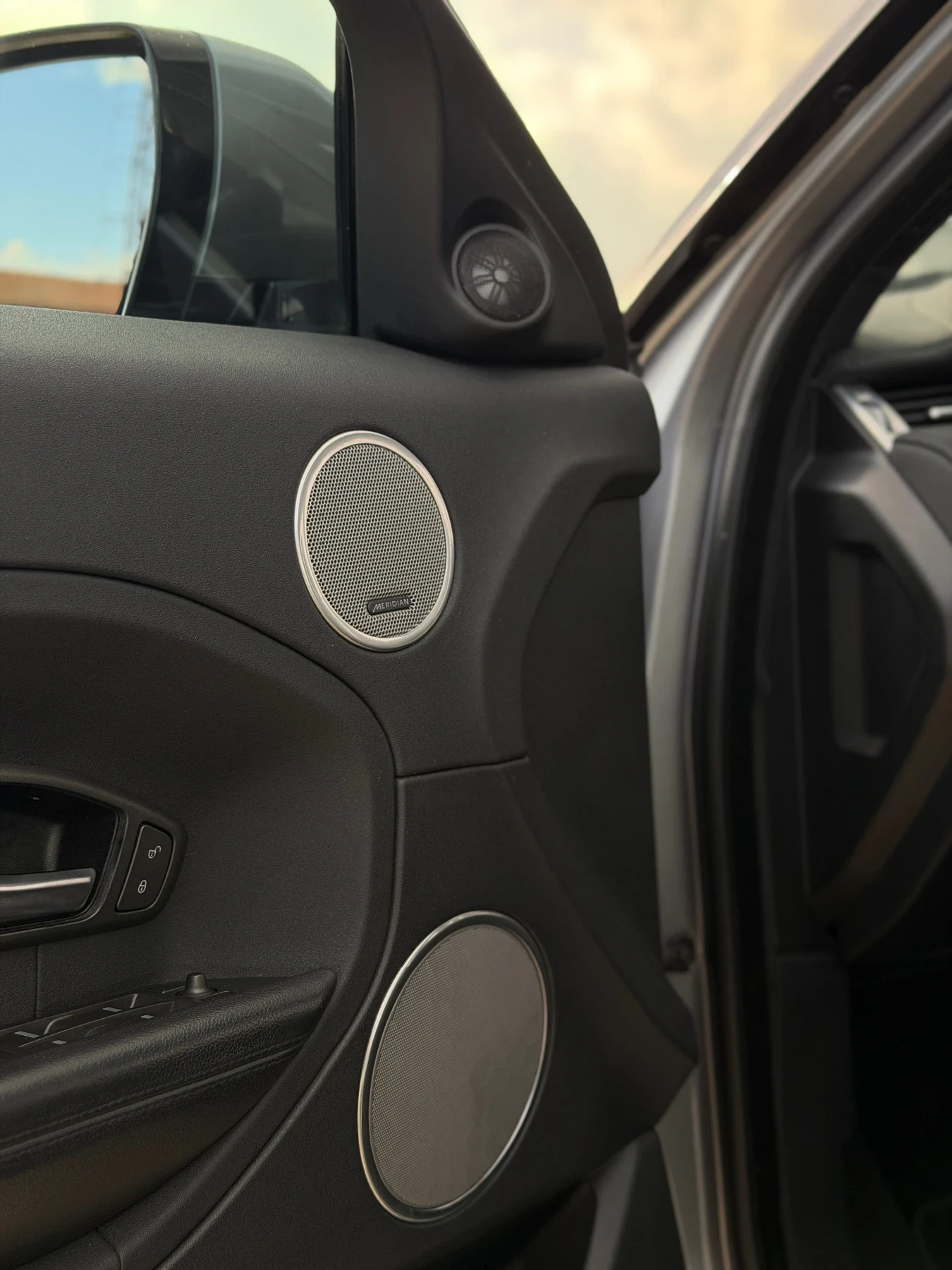 Land Rover Evoque  - изображение 9