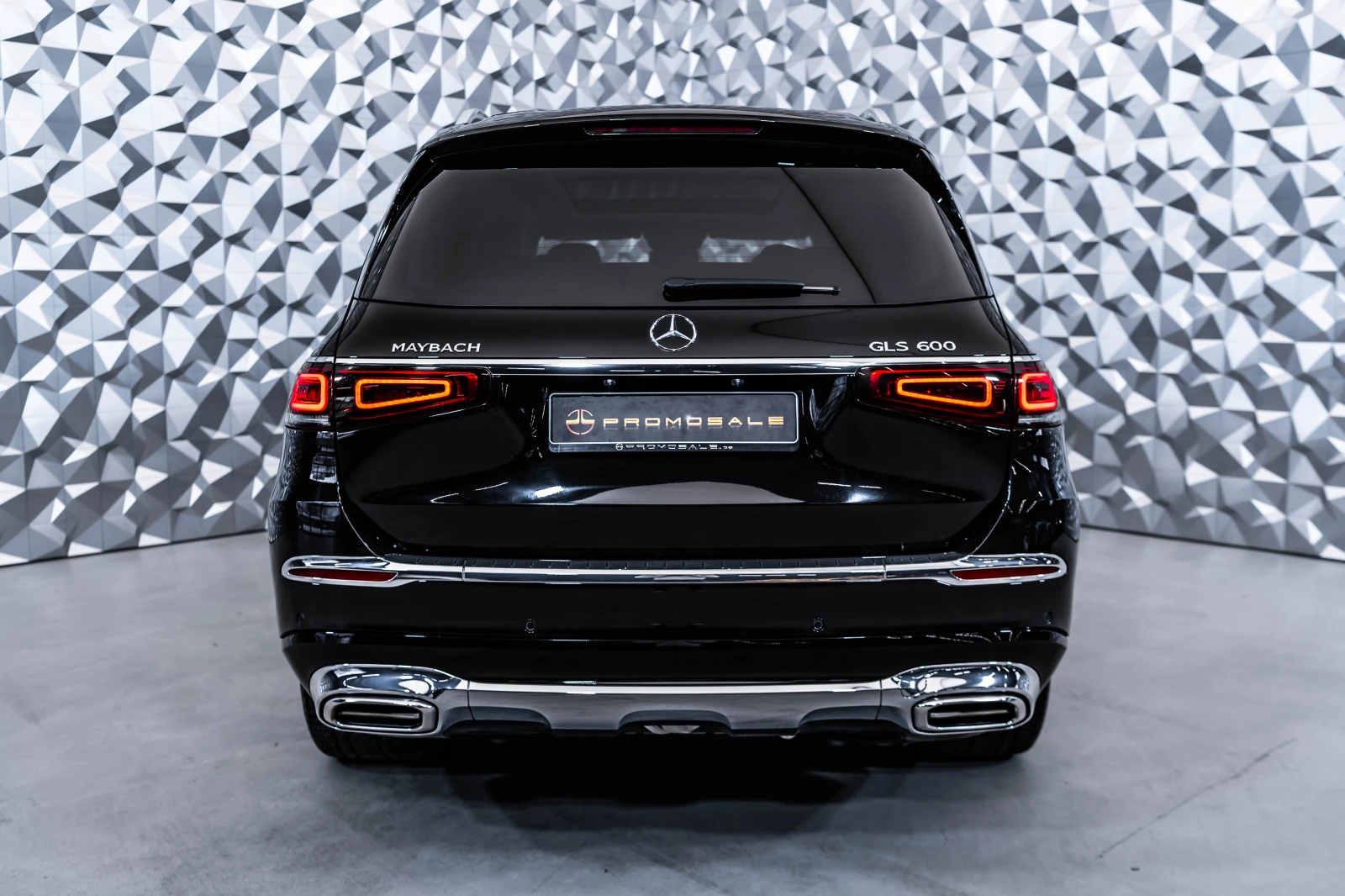 Mercedes-Benz GLS 600 Maybach 4M * ActiveBody* Burmester* Теглич - изображение 5