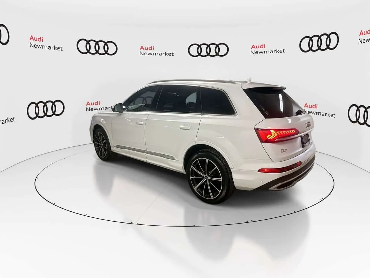 Audi Q7 * Premium Plus  * Фиксирана цена до БГ * , снимка 6 - Автомобили и джипове - 54060201