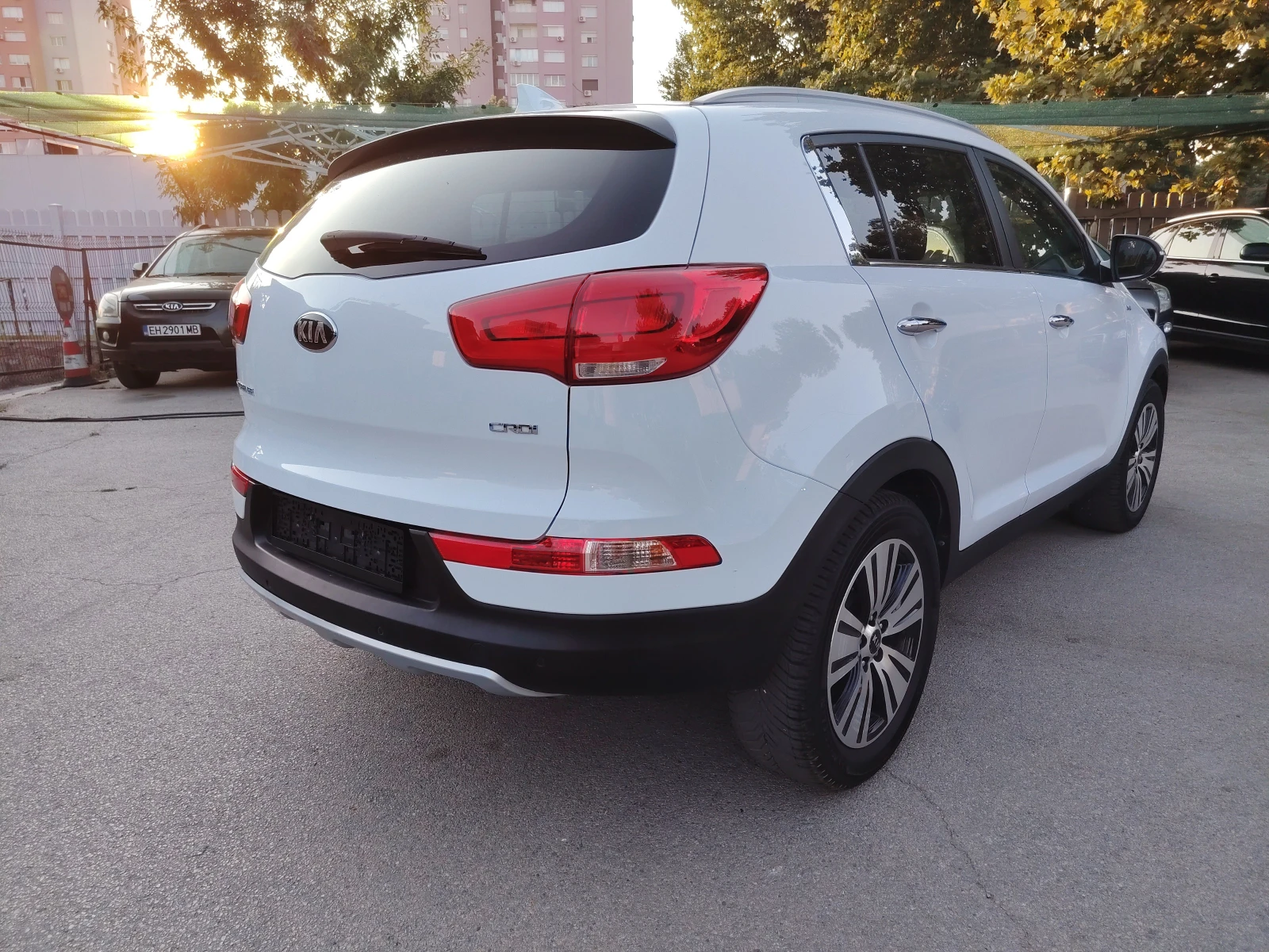Kia Sportage 2.0 BARTER 184, снимка 5 - Автомобили и джипове - 55551895
