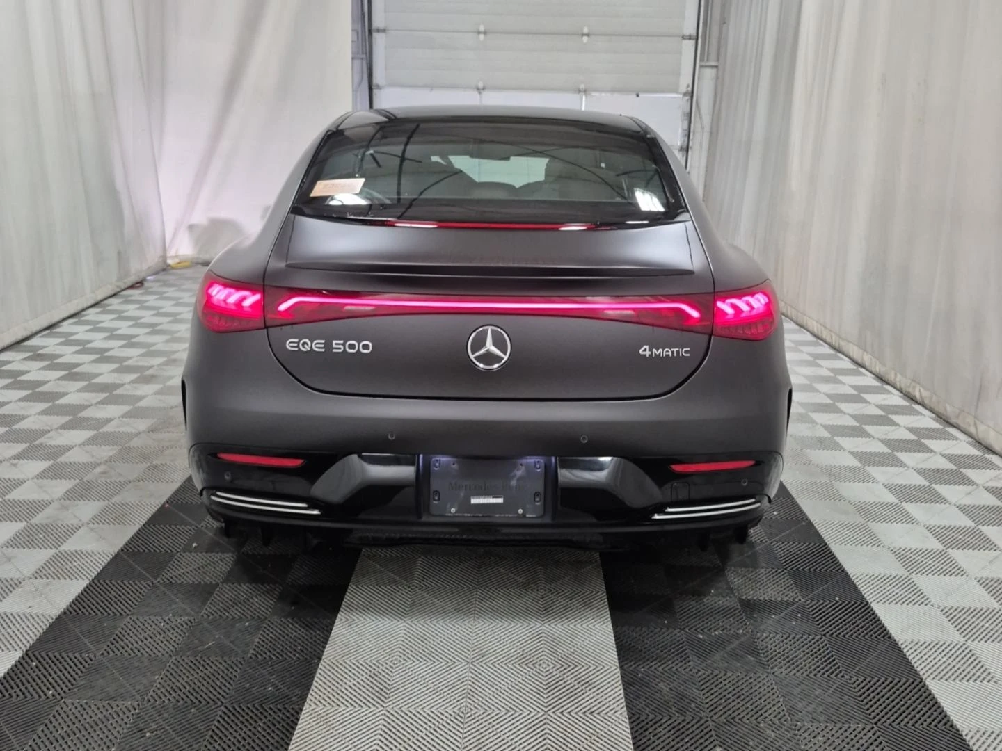 Mercedes-Benz EQE 500* AMG-pkg* Distronic* 360* Burmester* Massage* , снимка 4 - Автомобили и джипове - 55755945