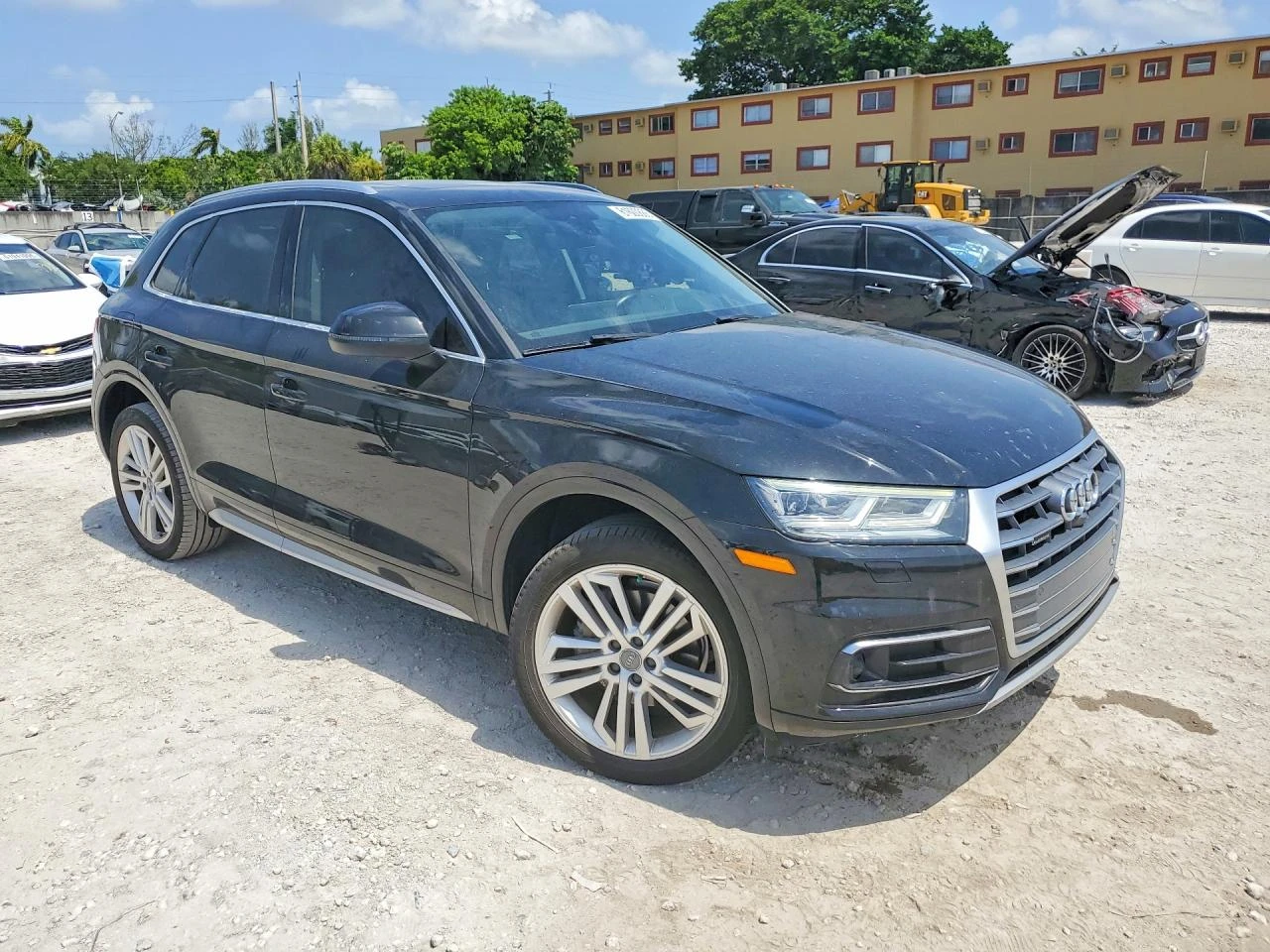 Audi Q5 2.0 PRESTIGE| КОЖА| ПОДГРЕВ, снимка 4 - Автомобили и джипове - 55880087