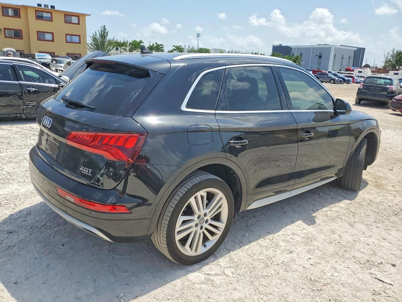 Audi Q5 2.0 PRESTIGE| КОЖА| ПОДГРЕВ, снимка 3 - Автомобили и джипове - 55880087