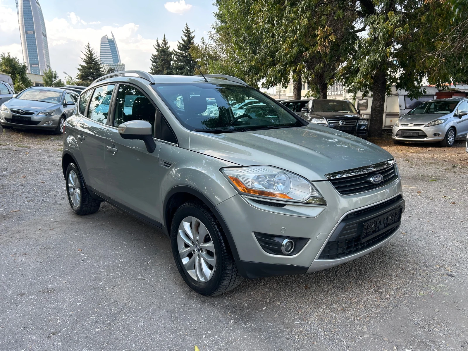 Ford Kuga 2.0 TDCI 4X4 TITANIUM , снимка 3 - Автомобили и джипове - 56040161