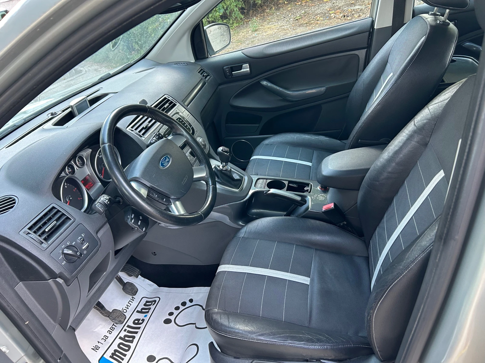 Ford Kuga 2.0 TDCI 4X4 TITANIUM , снимка 9 - Автомобили и джипове - 56040161