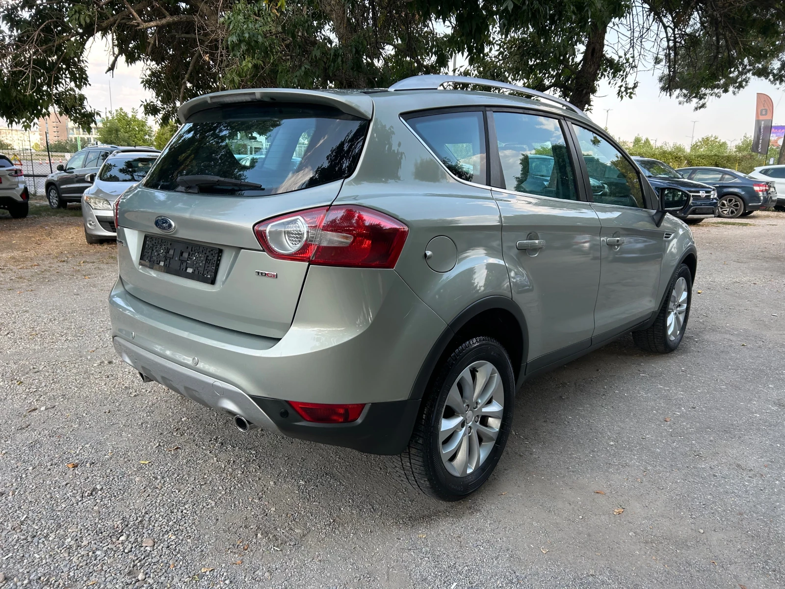 Ford Kuga 2.0 TDCI 4X4 TITANIUM , снимка 4 - Автомобили и джипове - 56040161