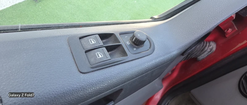 VW T5, снимка 5 - Бусове и автобуси - 52395964