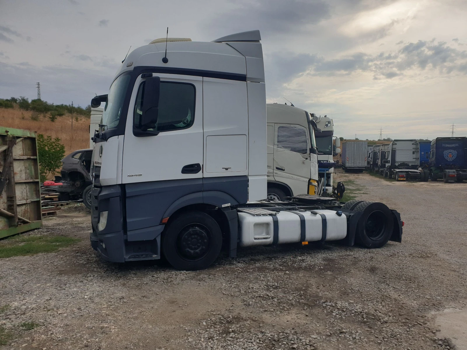 Mercedes-Benz Actros МЕГА - изображение 2