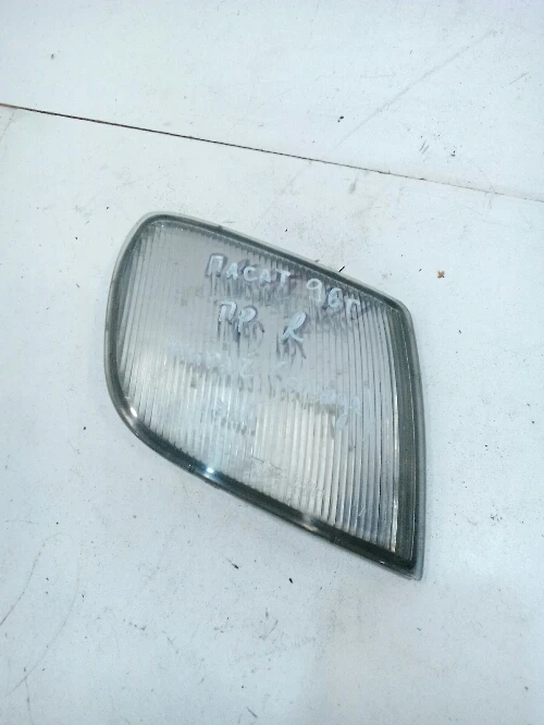 Мигач преден десен Фолксваген Пасат Б4 (слюда)