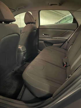 Hyundai Elantra * Preferred * CARFAX * ПАНО * KEYLESS * ПОДГРЕВИ, снимка 11