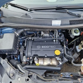 Opel Corsa 1.2i 86000км., снимка 13