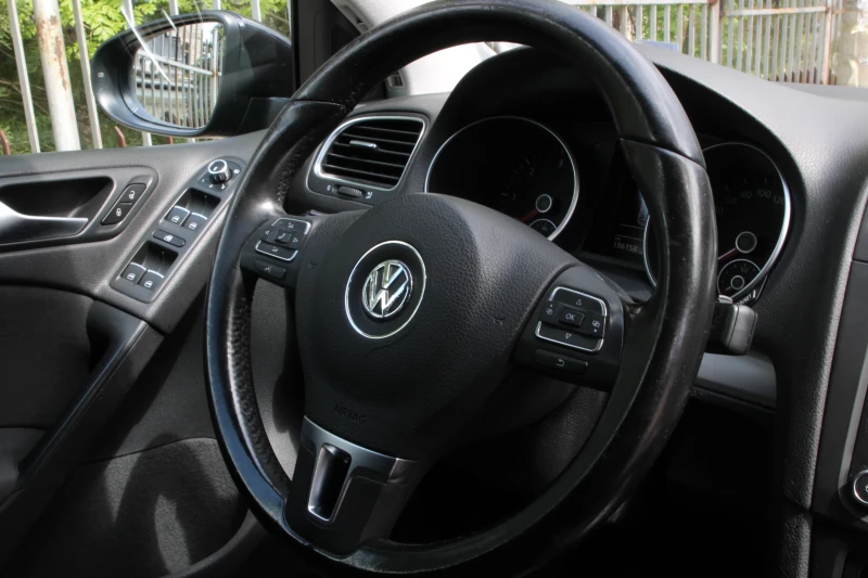 VW Golf, снимка 9 - Автомобили и джипове - 47455091