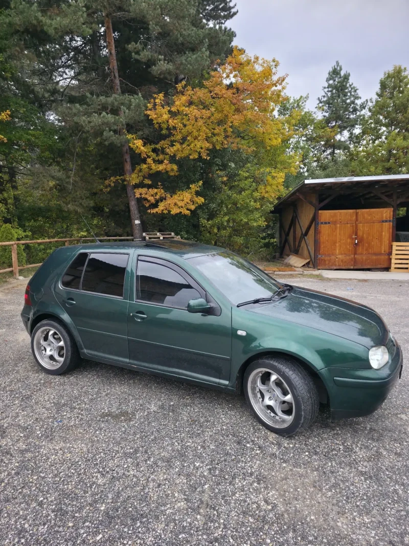 VW Golf, снимка 2 - Автомобили и джипове - 52526293