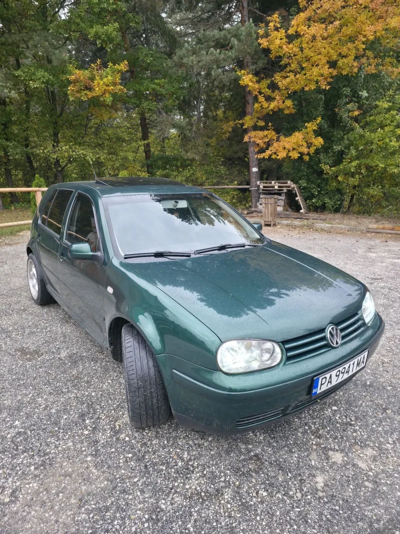 VW Golf, снимка 4 - Автомобили и джипове - 52526293