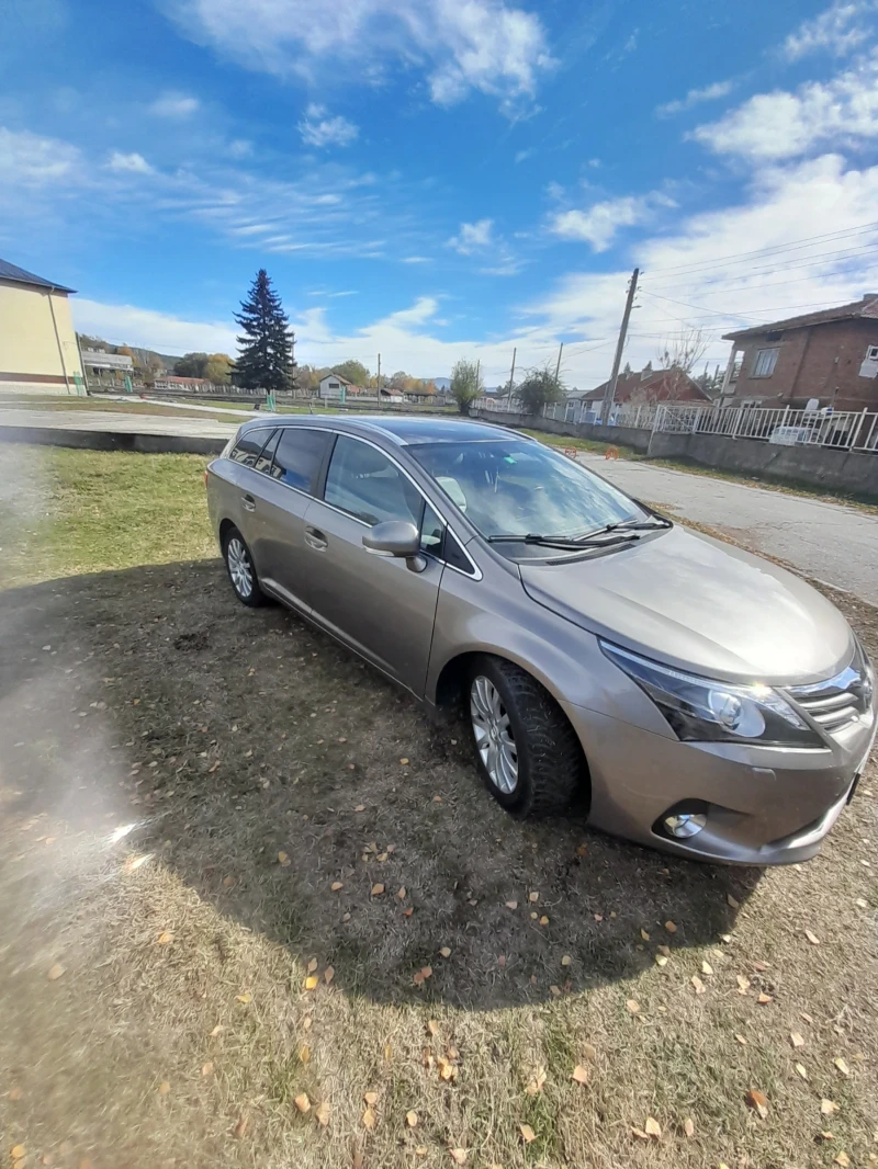 Toyota Avensis, снимка 4 - Автомобили и джипове - 52179286