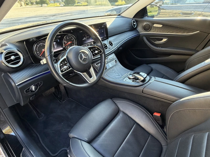 Mercedes-Benz E 200 EQ Boost 4Matic (Avangarde) , снимка 5 - Автомобили и джипове - 52792677