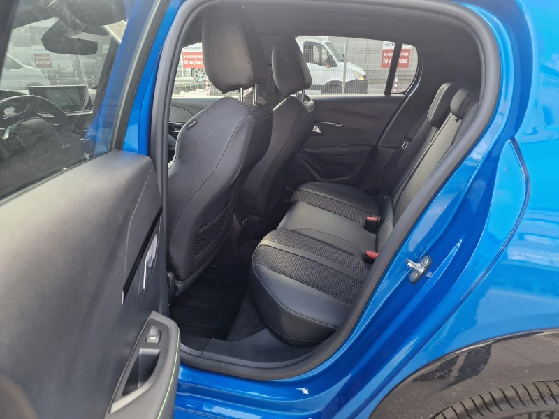 Peugeot 208 GT, снимка 3 - Автомобили и джипове - 52874153