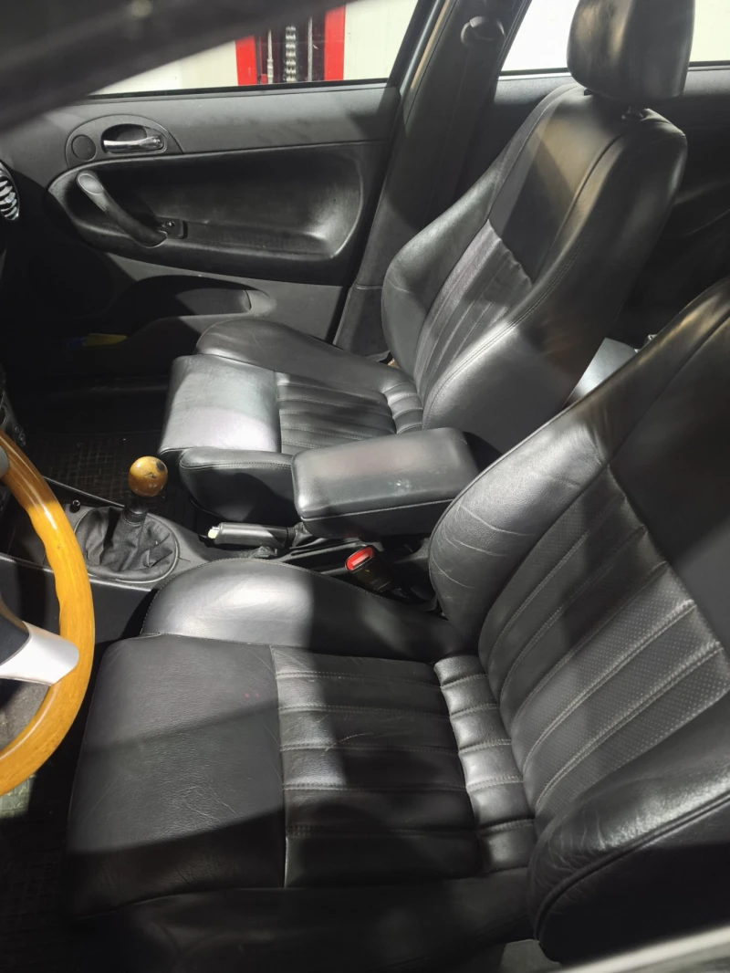 Alfa Romeo 147 2.4 20v jTD, снимка 8 - Автомобили и джипове - 52943029
