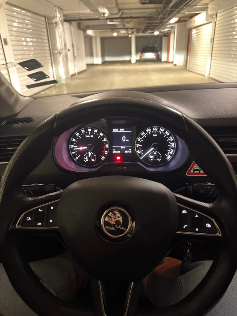 Skoda Octavia 2.0 TDI Elegance, снимка 16 - Автомобили и джипове - 53098578