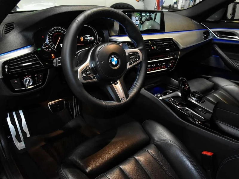 BMW 530 * xDrive * CARFAX * ЦЕНА ДО БГ, снимка 10 - Автомобили и джипове - 53166921