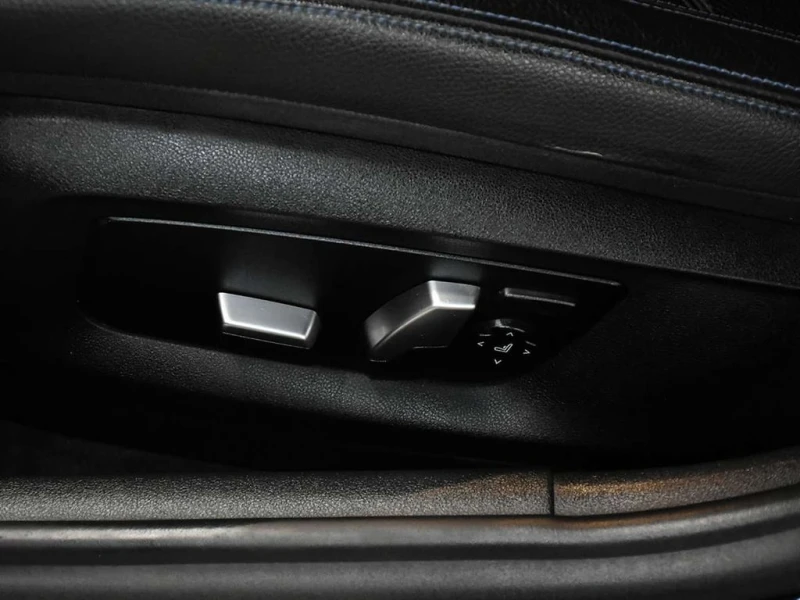 BMW 530 * xDrive * CARFAX * ЦЕНА ДО БГ, снимка 13 - Автомобили и джипове - 53166921