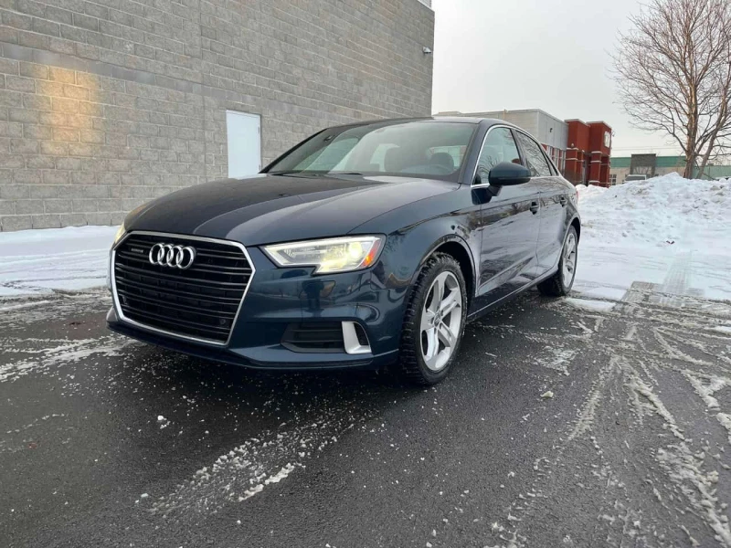 Audi A3 * Komfort * CARFAX * ПАНО * KEYLESS * ПОДГРЕВИ * 
