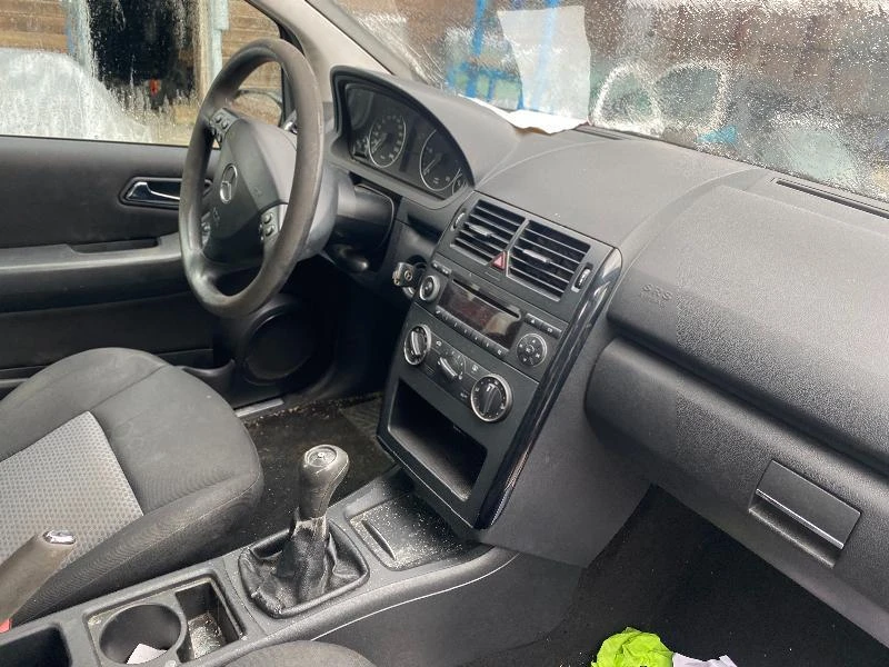 Mercedes-Benz A 180 CDI 109кс. НА ЧАСТИ !!!, снимка 10 - Автомобили и джипове - 44157094