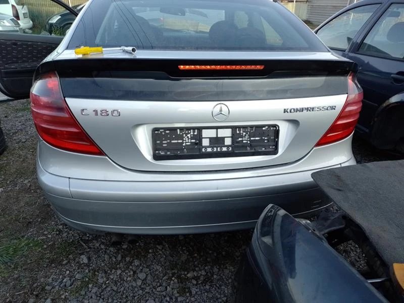 Mercedes-Benz C 180 В203 купе 1.8компресор, снимка 2 - Автомобили и джипове - 34643009