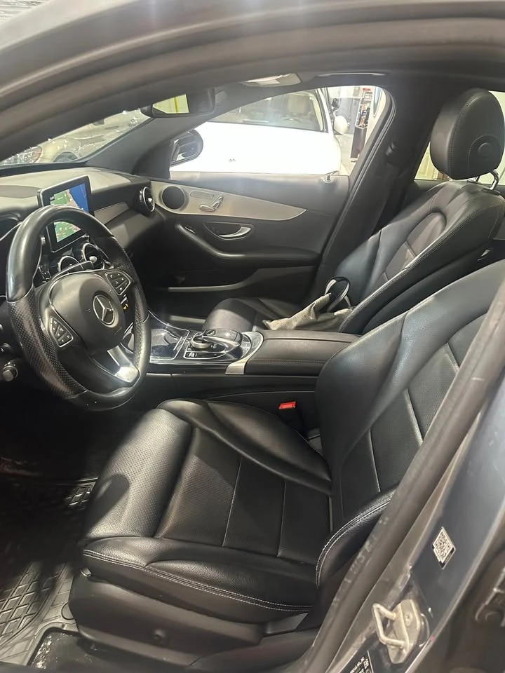 Mercedes-Benz C 300 4MATIC * * CARFAX * * АВТО КРЕДИТ * *  - изображение 7