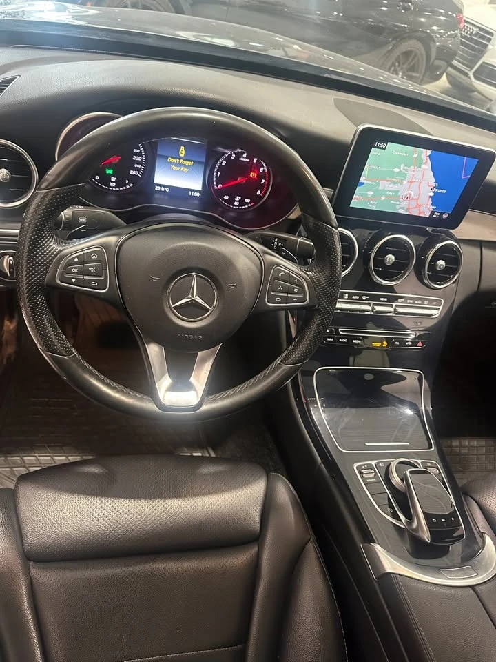 Mercedes-Benz C 300 4MATIC * * CARFAX * * АВТО КРЕДИТ * *  - изображение 9