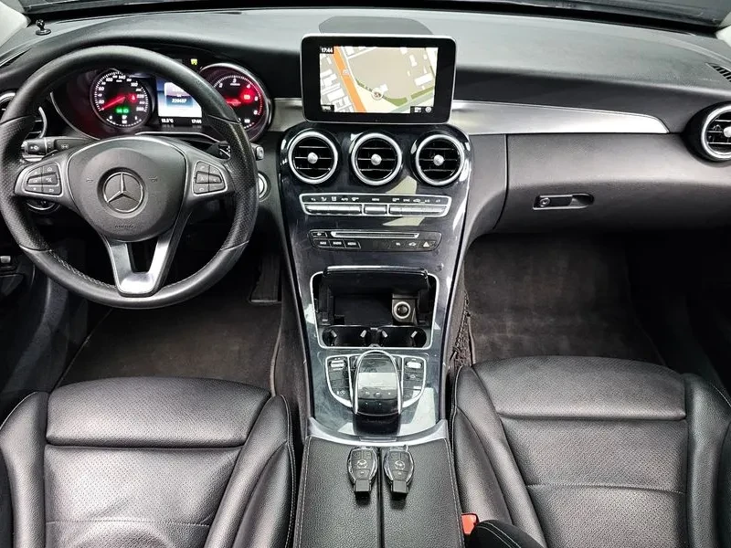 Mercedes-Benz C 220, снимка 7 - Автомобили и джипове - 54282442