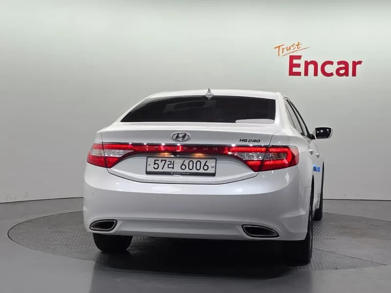 Hyundai Grandeur 2.4, снимка 4 - Автомобили и джипове - 54626072