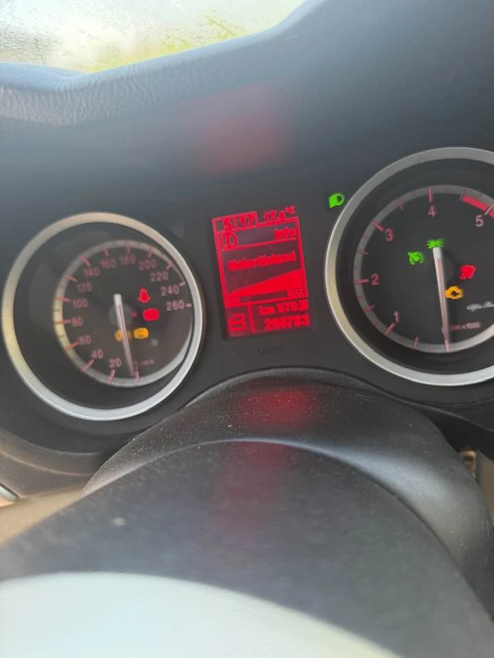 Alfa Romeo 159 sportwagon 1.9 147, снимка 14 - Автомобили и джипове - 54848196