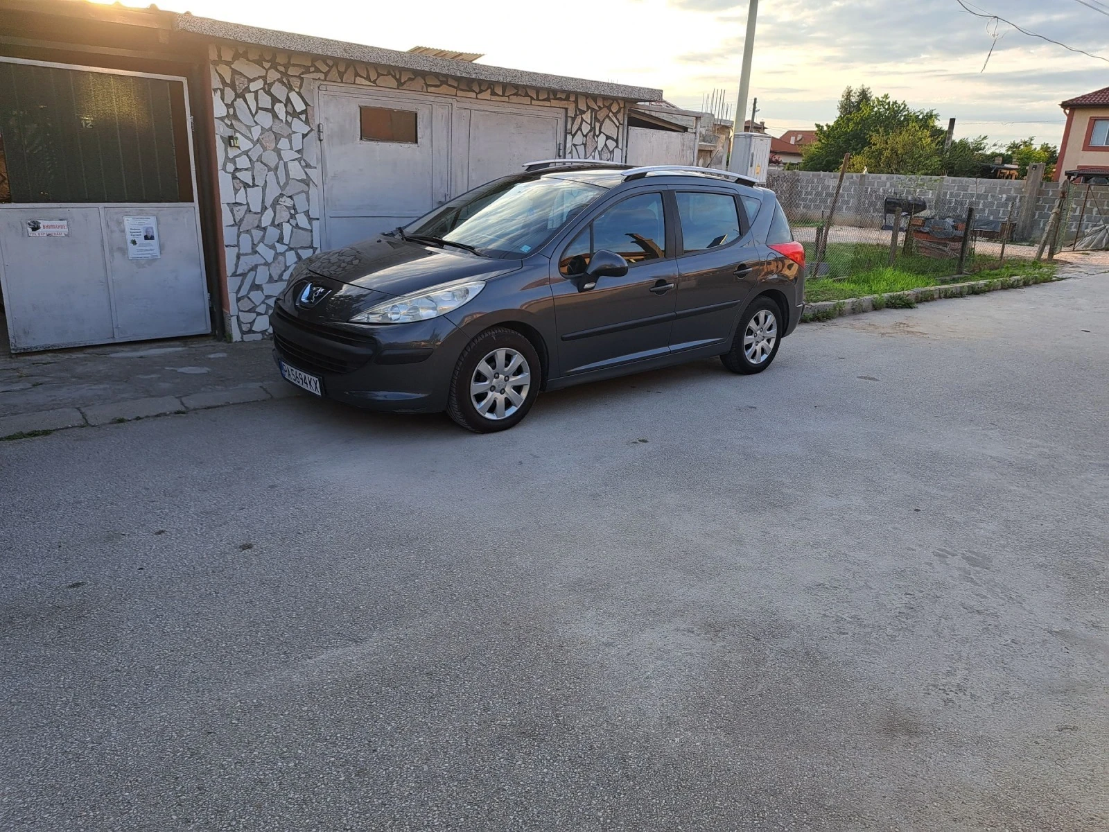 Peugeot 207 1.4 - изображение 4