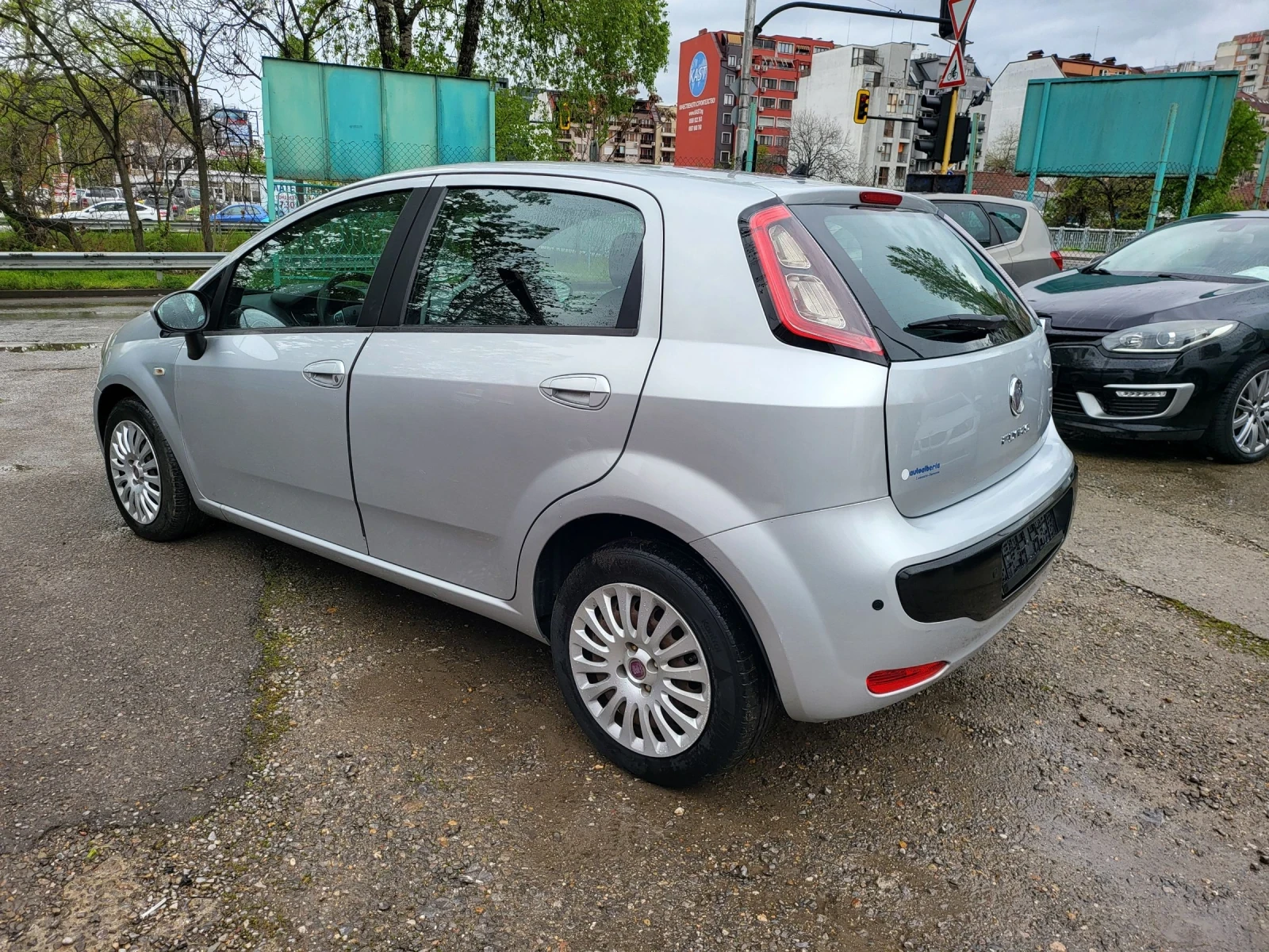 Fiat Punto EVO 1.2 I euro 5 - изображение 6