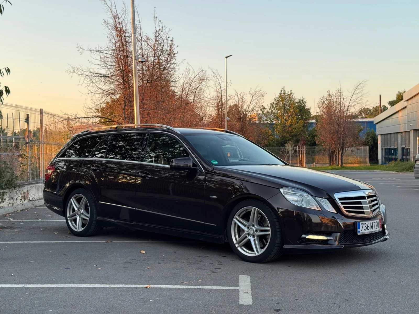 Mercedes-Benz E 350  - изображение 7