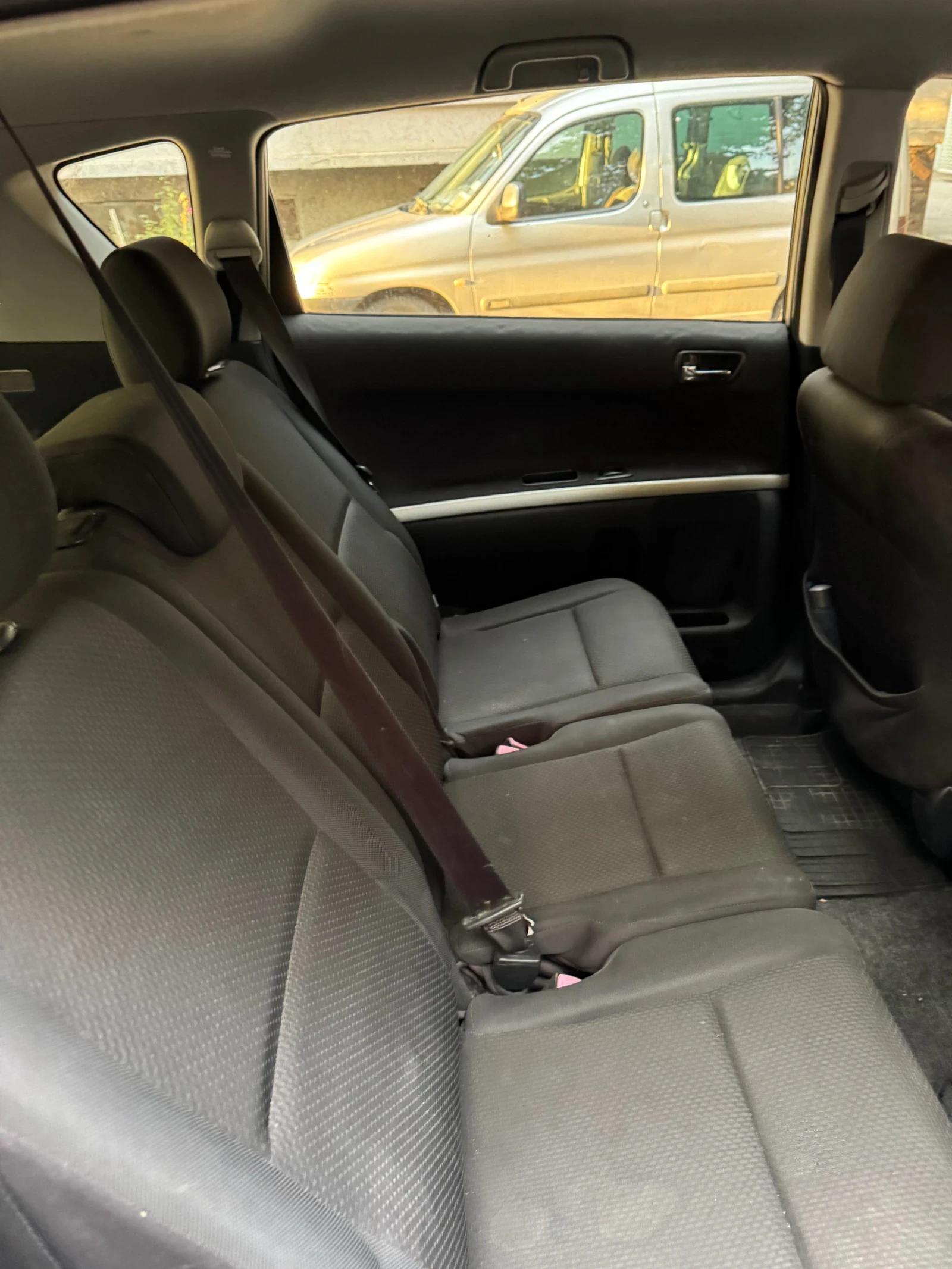 Toyota Corolla verso 2.0 116к.с - изображение 8