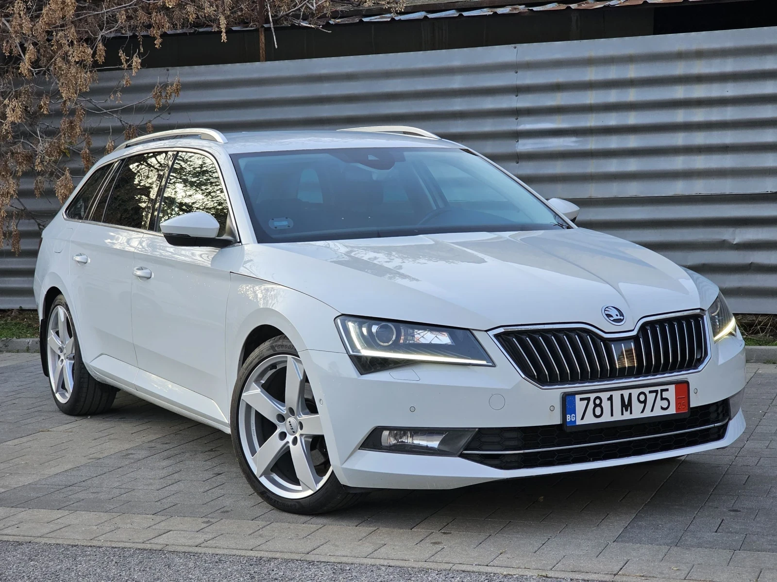 Skoda Superb 2.0tdi, 190., DSG 6., CANTON, KESSY,  | Mobile.bg   4